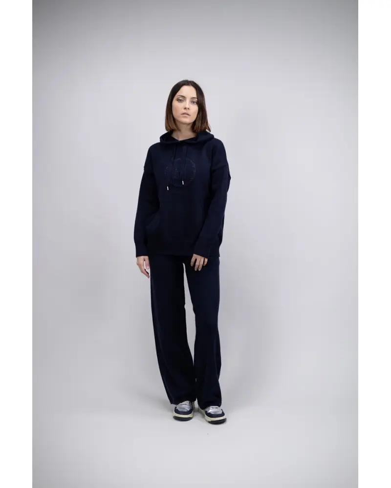 pretty-sweat-a-capuche-femme-winter-22 (1).webp
