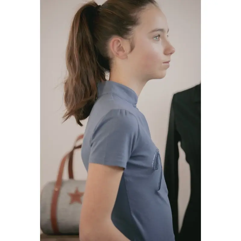 polo-iliana-bleu-gris-enfant.webp