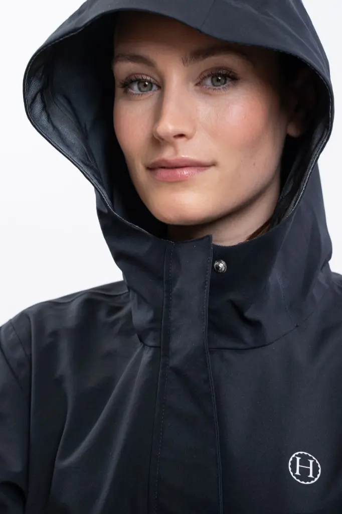 priska-veste-impermeable-femme (3).webp