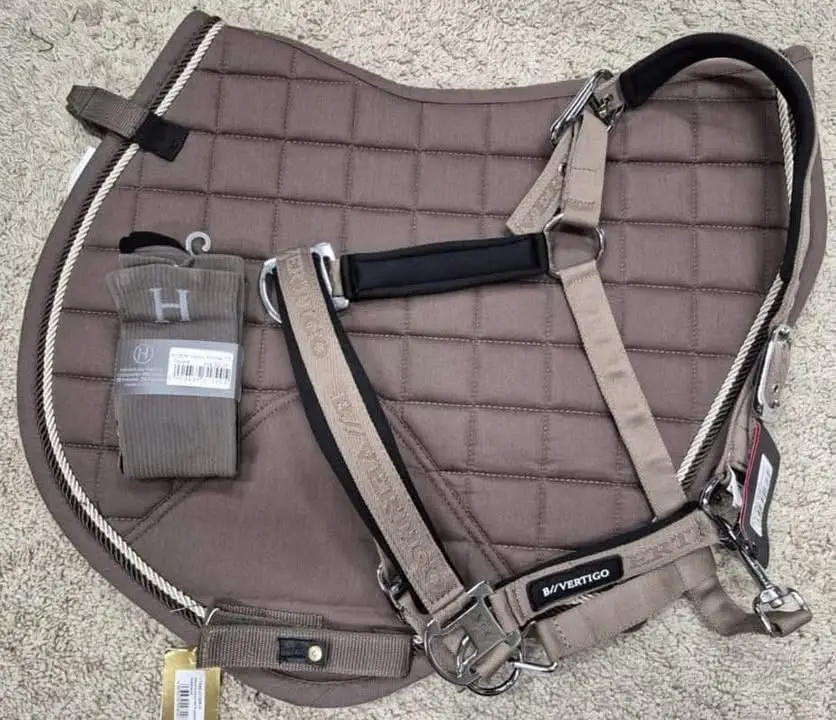 TAPIS DE SELLE MIXTE LINCOLN+  CHAUSSETES ARIANE WINTER 17+ LICOL BVERTIGO HIGH ALTITUDE