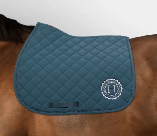 Tapis de selle Sun CSO - Harcour. Différents coloris.