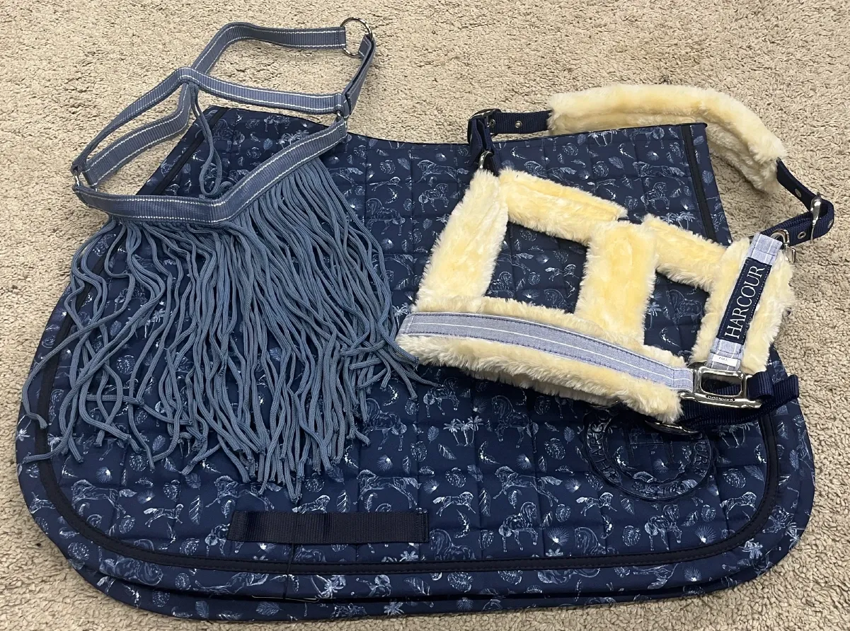 Ensemble Licol Hizia Harcour + Tapis de selle Sola Harcour + Licol franges anti-mouches