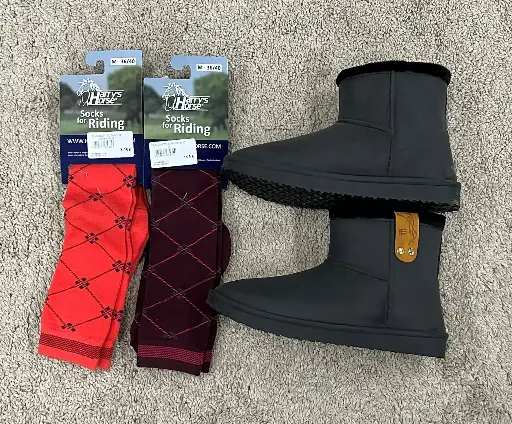 Ensemble Boots Pénélope Noir  + 2 paires de chaussettes